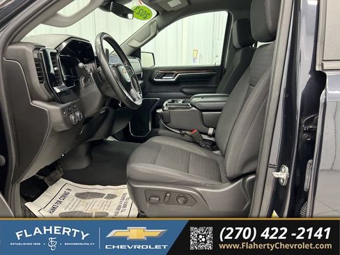 Used 2023 Chevrolet Silverado 1500 LT AWD/4WD image 9