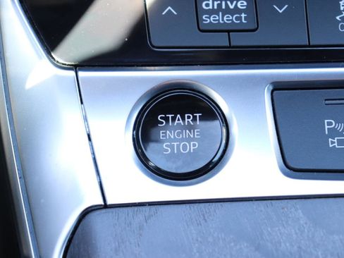 Used 2024 Audi A6 Premium Plus image 47