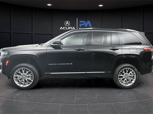 Used 2022 Jeep Grand Cherokee Summit AWD/4WD image 24
