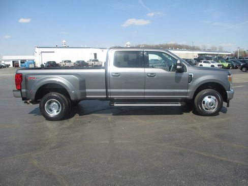 Used 2022 Ford F350 Lariat w/ Lariat Ultimate Package image 5