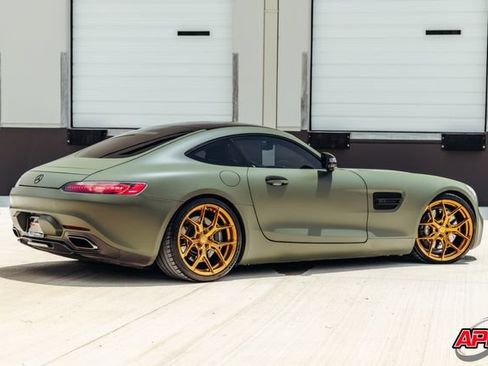 Used 2017 Mercedes-Benz AMG GT Coupe image 4