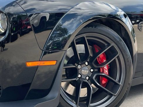 Used 2023 Dodge Challenger SRT Hellcat RWD image 9