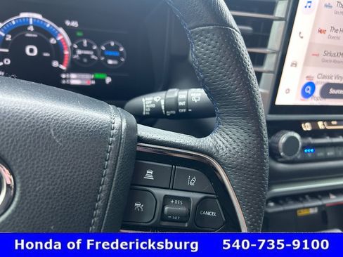 Used 2023 Toyota Sequoia Platinum AWD/4WD image 20