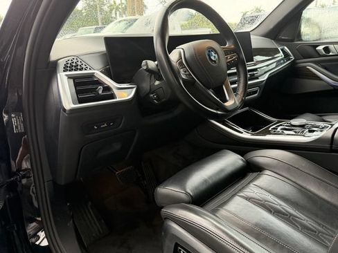 Used 2025 BMW X5 xDrive50e AWD/4WD image 13
