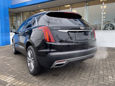 Certified 2025 Cadillac XT5 Premium Luxury image 3