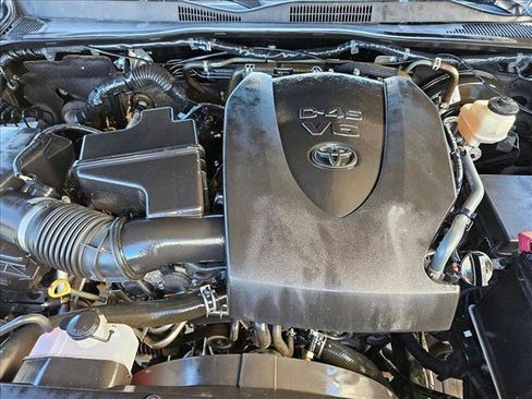 Used 2019 Toyota Tacoma TRD Sport image 21