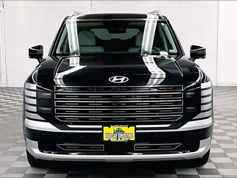 Used 2026 Hyundai Palisade Calligraphy FWD image 4