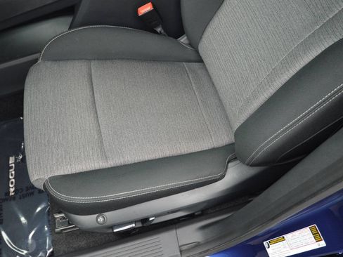 Used 2023 Nissan Rogue SV AWD/4WD image 24