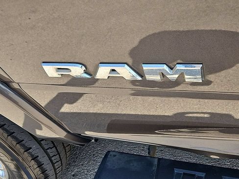 Used 2021 RAM 2500 Laramie AWD/4WD image 16
