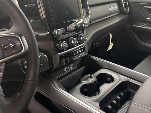 New 2026 RAM 1500 4x4 Crew Cab image 20