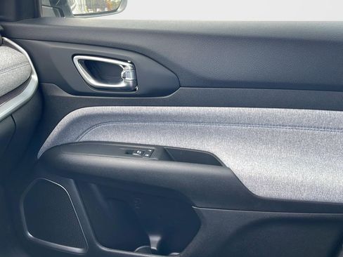 Used 2022 Jeep Compass Latitude w/ Convenience Group image 9