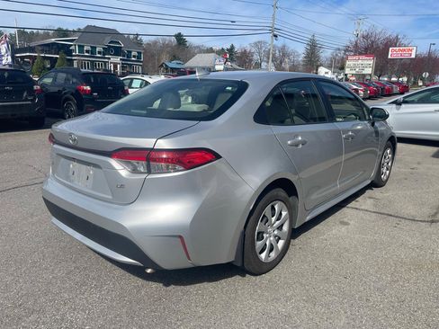Used 2020 Toyota Corolla LE w/ Carpet Mat Package (TMS) FWD image 4