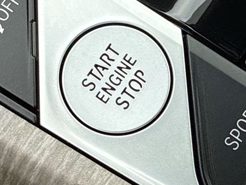 Used 2025 BMW 430i xDrive Coupe w/ Premium Package image 37