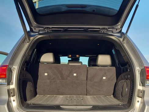 Used 2020 Jeep Grand Cherokee Laredo w/ Quick Order Package 2BN North image 27