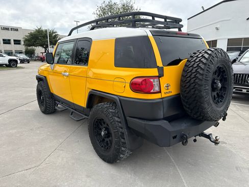 Used 2007 Toyota FJ Cruiser 4WD image 4