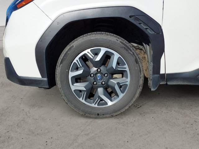 Used 2025 Subaru Forester Premium AWD/4WD image 9