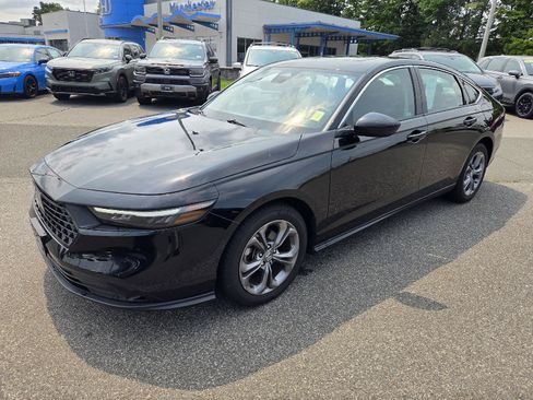 Used 2024 Honda Accord EX image 3
