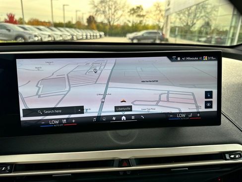 Used 2024 BMW iX xDrive50 image 22