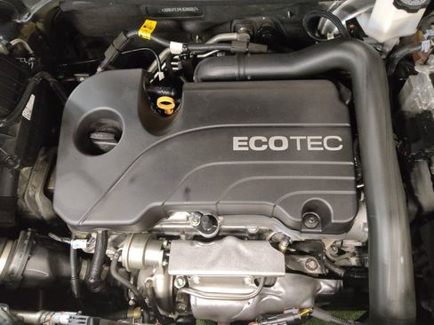 Used 2020 Chevrolet Equinox LS w/ LPO, Cargo Package FWD image 30