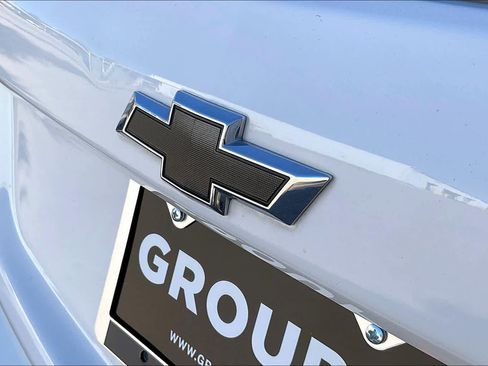 Used 2023 Chevrolet Equinox RS image 26