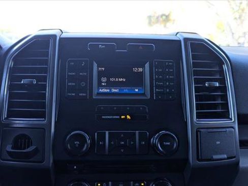 Used 2017 Ford F150 XLT image 28