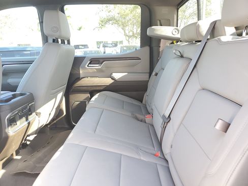 Used 2023 GMC Sierra 1500 SLT w/ SLT Premium Plus Package image 14