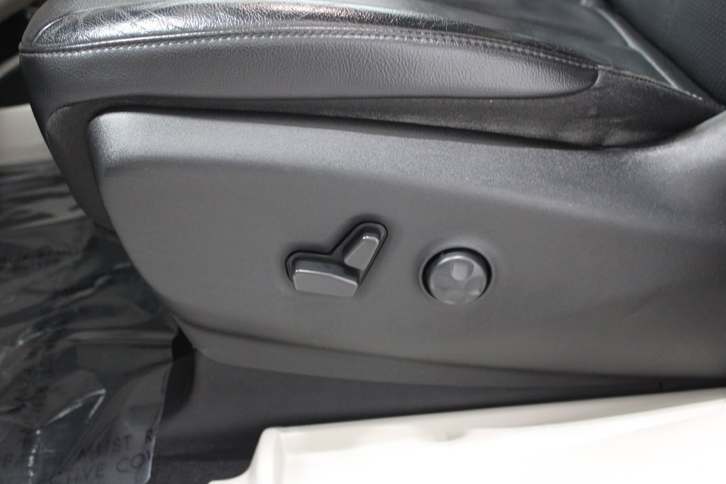 Used 2022 Chrysler Pacifica Touring-L FWD image 40