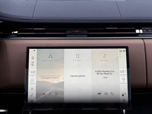 New 2026 Land Rover Range Rover Sport Dynamic SE AWD/4WD image 14