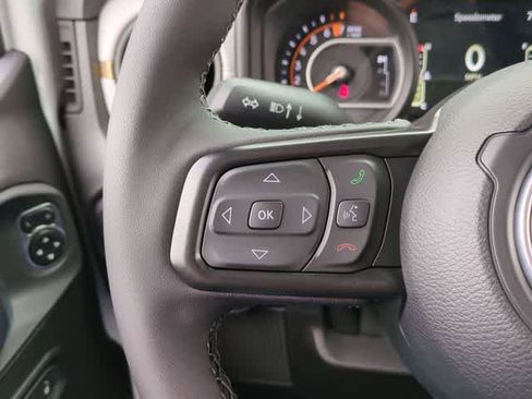 New 2025 Jeep Gladiator Sport image 23