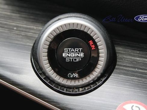 Used 2024 Jeep Wagoneer L Series II RWD image 23