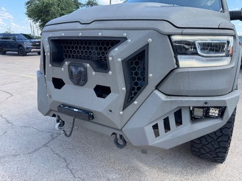 Used 2020 RAM 1500 Laramie w/ Sport Appearance Package AWD/4WD image 12