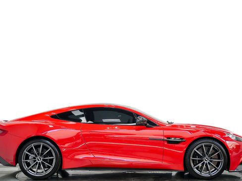 Used 2014 Aston Martin Vanquish Coupe RWD image 2
