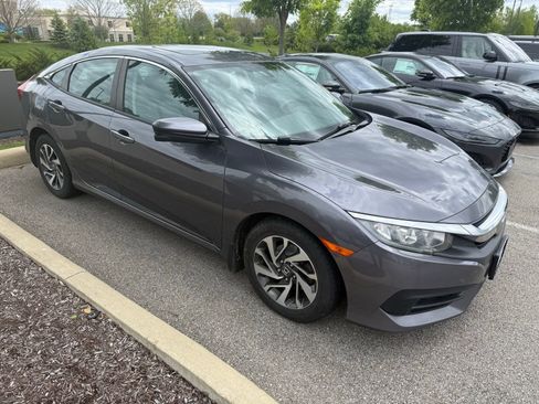 Used 2016 Honda Civic EX image 3
