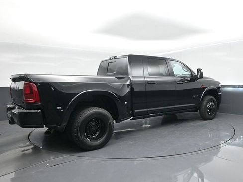 Used 2025 RAM 3500 Limited AWD/4WD image 8