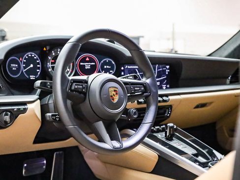 Used 2022 Porsche 911 Turbo image 19