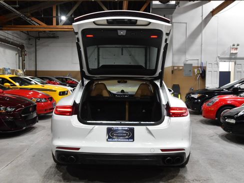 Used 2018 Porsche Panamera 4S AWD/4WD image 54