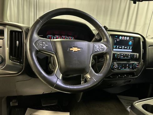 Used 2018 Chevrolet Silverado 1500 LT image 14