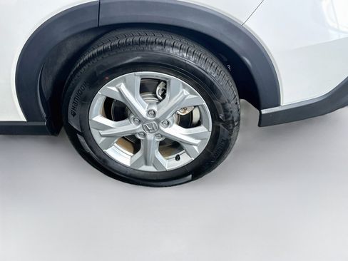 Used 2025 Honda HR-V LX image 11