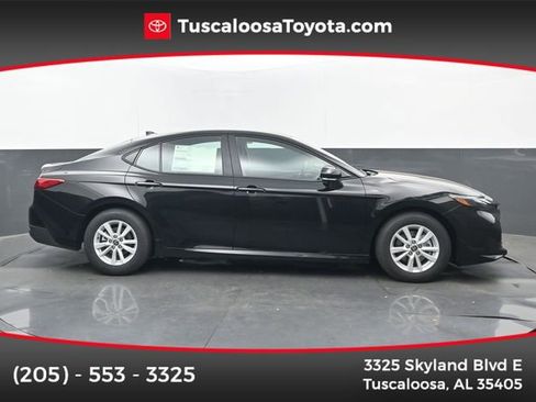 New 2026 Toyota Camry LE FWD image 1