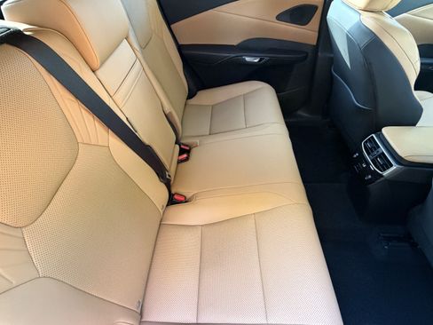 Used 2025 Lexus RX 350 Premium FWD image 39