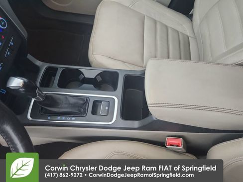 Used 2017 Ford Escape SE w/ SE Leather Comfort Package AWD/4WD image 27