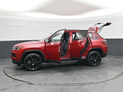 New 2026 Jeep Compass Latitude image 49