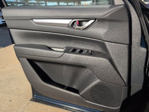 New 2025 MAZDA CX-5 AWD 2.5 S w/ Preferred Package image 15