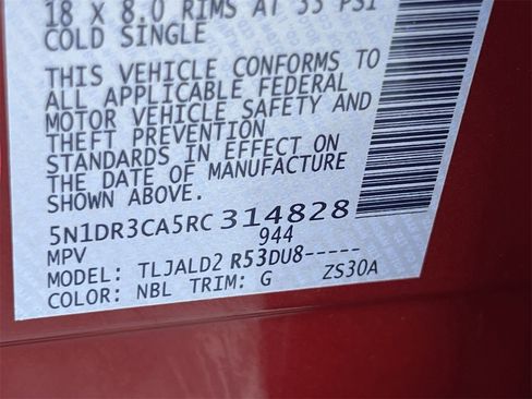 Certified 2024 Nissan Pathfinder SL image 29