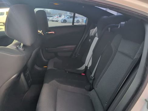 Used 2017 Dodge Charger SXT w/ Blacktop Package image 7