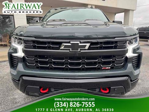 Used 2026 Chevrolet Silverado 1500 LT Trail Boss w/ Convenience Package II AWD/4WD image 3