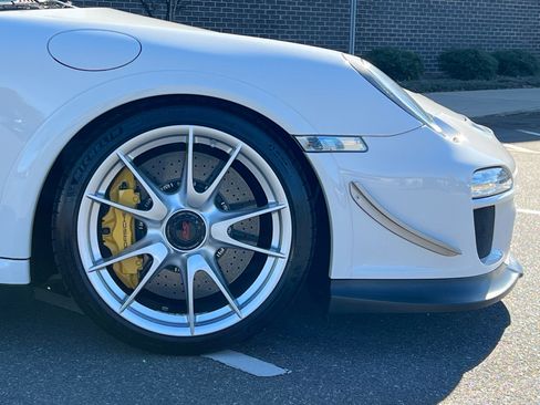 Used 2011 Porsche 911 GT3 image 10