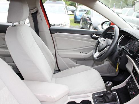 Used 2019 Volkswagen Jetta S w/ Driver Assistance Package image 11