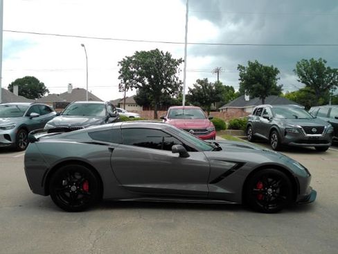 Used 2016 Chevrolet Corvette Stingray Coupe w/ 2LT Preferred Equipment Group RWD image 4