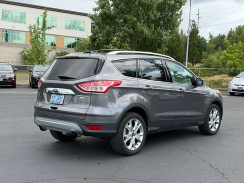 Used 2014 Ford Escape Titanium w/ Equipment Group 401A AWD/4WD image 2
